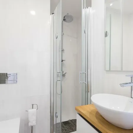 Daire Alfama Lounge Three-bedroom W/ River View And Parking - By Lu Holidays