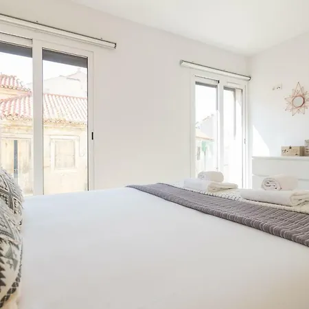 Alfama Lounge Three-bedroom W/ River View And Parking - By Lu Holidays Lisboa
