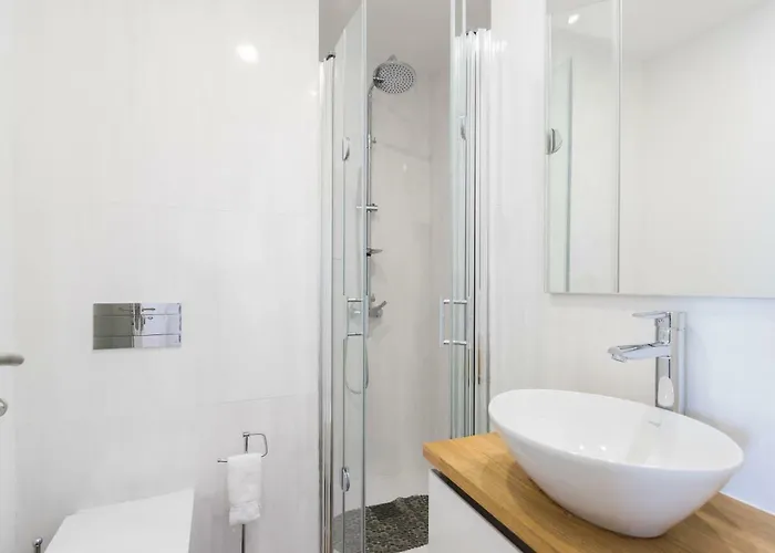 דירה Alfama Lounge Three-bedroom W/ River View And Parking - By Lu Holidays