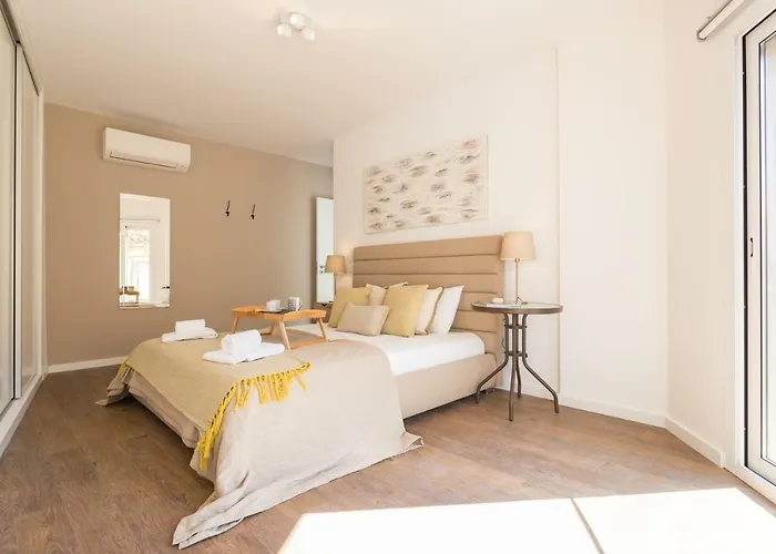 Alfama Lounge Three-bedroom W/ River View And Parking - By Lu Holidays