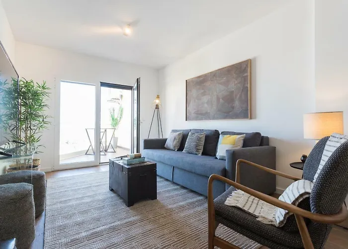 Alfama Lounge Three-bedroom W/ River View And Parking - By Lu Holidays *