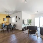 Alfama Lounge Three-bedroom W/ River View And Parking - By Lu Holidays 아파트 *