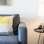 Alfama Lounge Three-bedroom W/ River View And Parking - By Lu Holidays 리스본